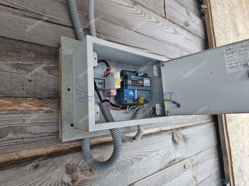 дом на улице 40 лет Победы деревня Пияичное