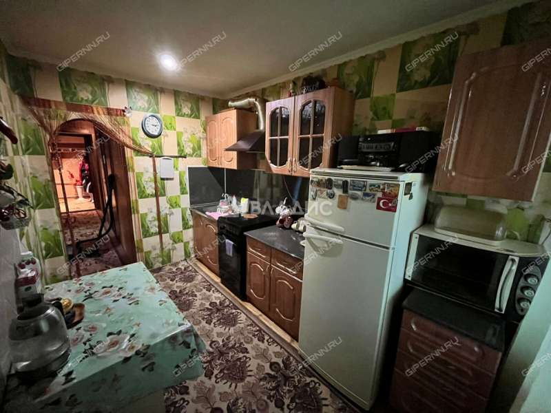 трёхкомнатная квартира на Молодежной улице дом 2 село Клин