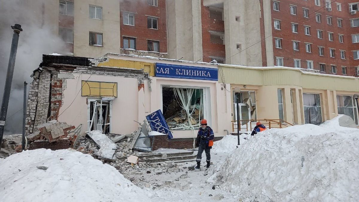 Взрыв в доме на Мещере в Нижнем Новгороде: причина, момент и пострадавшие