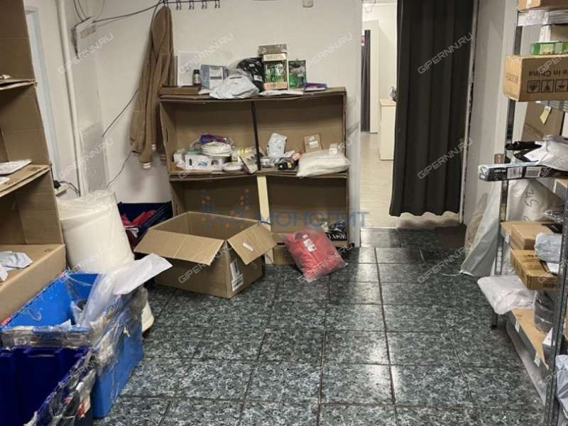 помещение под офис, недвижимость под салоны красоты на Совнаркомовской улице