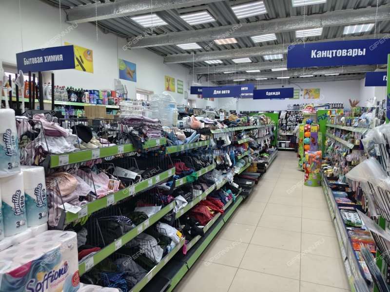 помещение под помещение свободного назначения, торговую площадь на Советской площади город Балахна