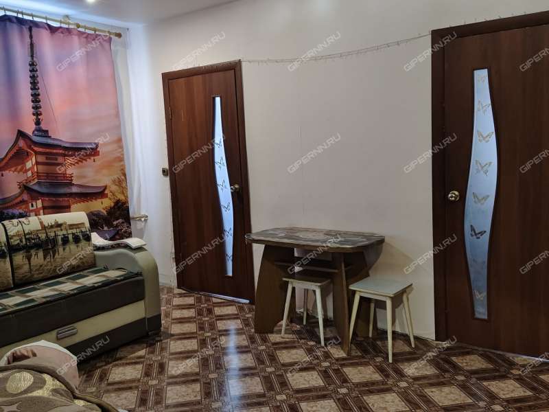 трёхкомнатная квартира на Красносормовской улице дом 16