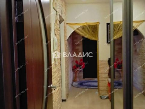 2-komnatnaya-ul-cvetochnaya-d-11 фото