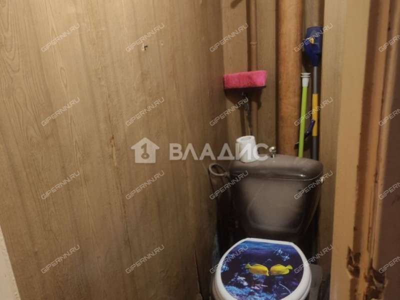 комната в доме 56 на Зеленодольской улице