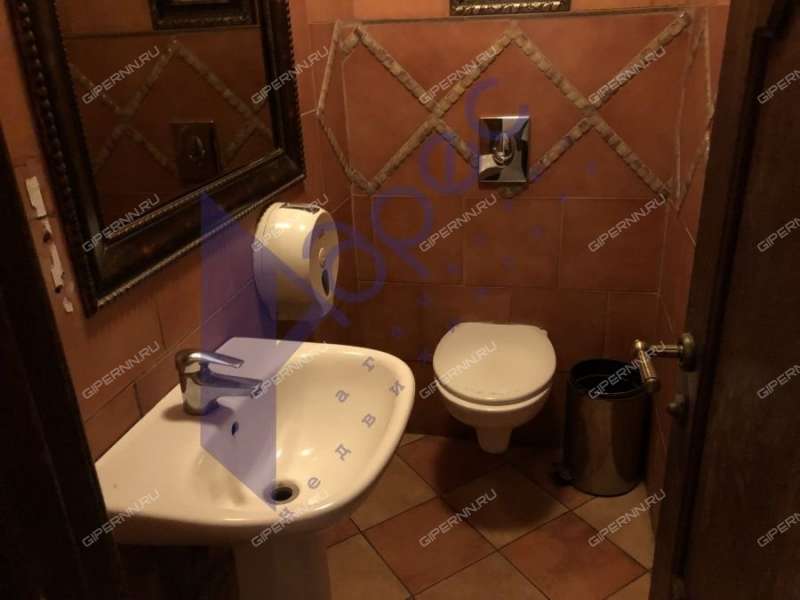 помещение под недвижимость под общепит на улице Максима Горького