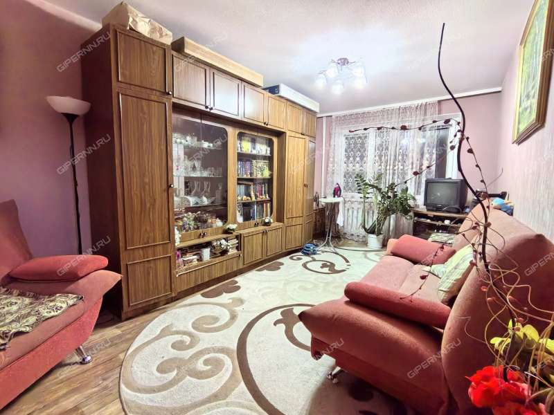 трёхкомнатная квартира на проспекте Победы дом 5 город Кстово