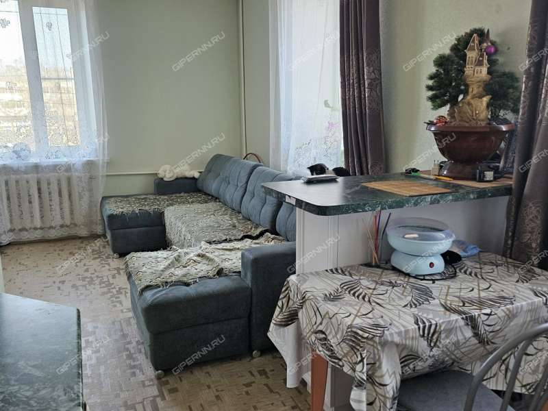 трёхкомнатная квартира на улице Максимова дом 22 город Бор