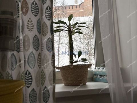 2-komnatnaya-ul-pochainskaya-d-11 фото