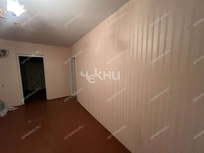 трёхкомнатная квартира на улице Дружаева дом 5