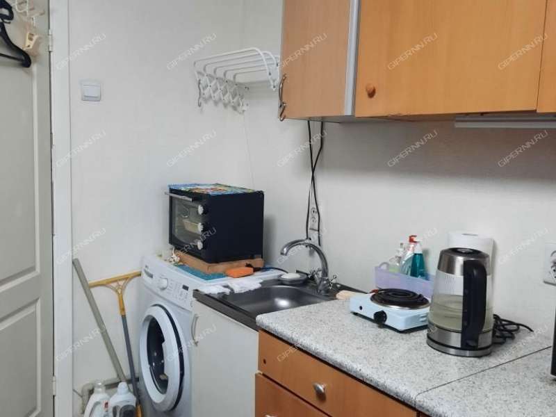 комната в доме 12 на улице Юлиуса Фучика