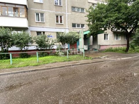 4-komnatnaya-ul-krasnodoncev-d-21-k1 фото