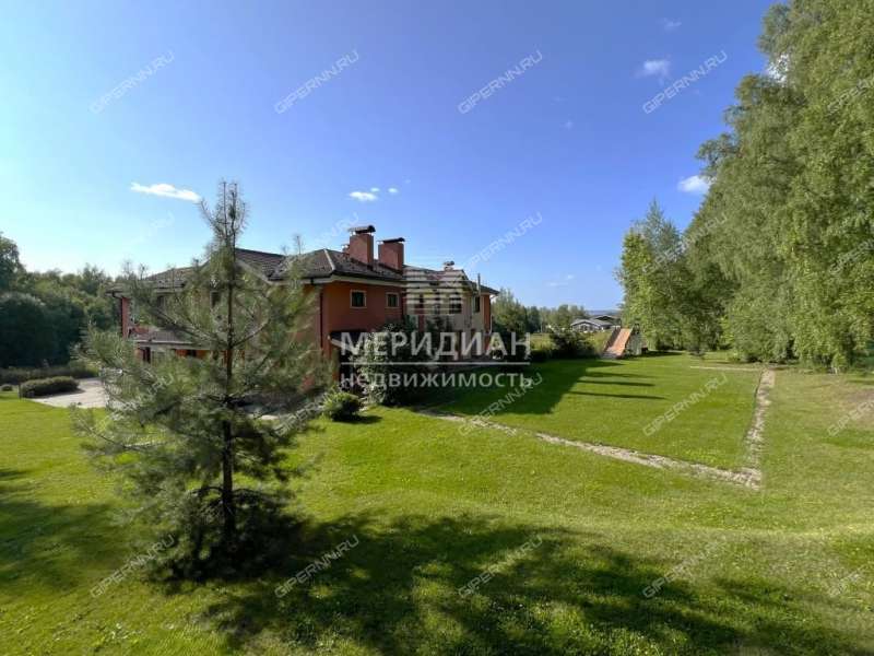 здание под коммерческую недвижимость на Альпийская село Шава