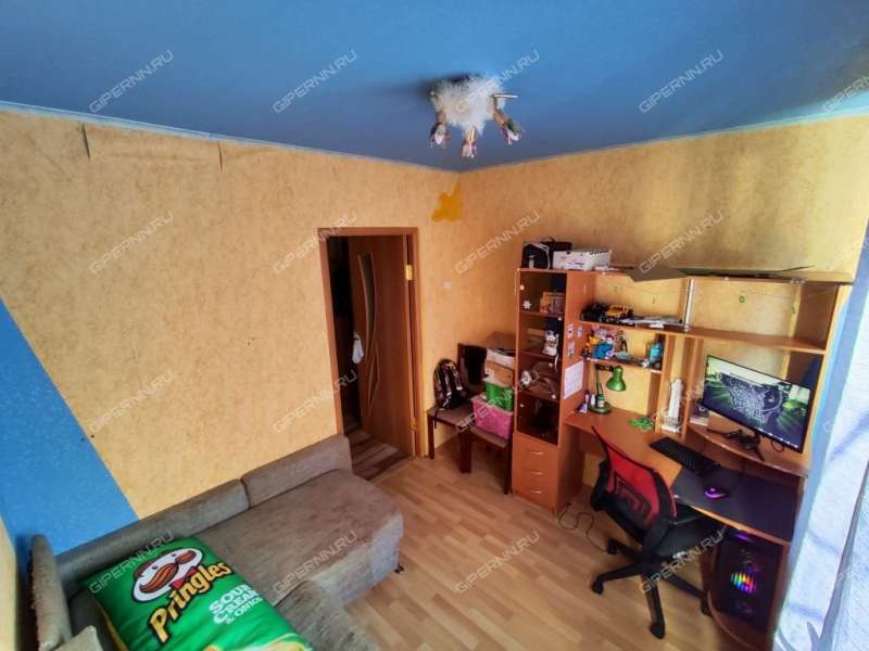 трёхкомнатная квартира на улице Челюскинцев дом 19