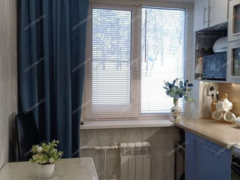 трёхкомнатная квартира на улице Маршала Жукова дом 22