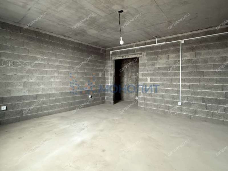 четырёхкомнатная квартира на Полтавской улице дом 15