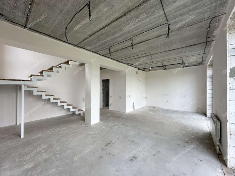 дом на Еловая ул. город Кстово