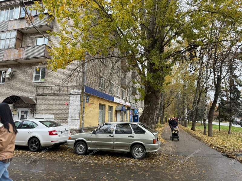 помещение под торговую площадь на улице Героя Рябцева