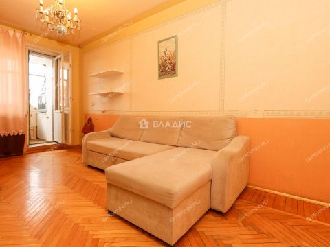 3-komnatnaya-ul-generala-zimina-d-35 фото