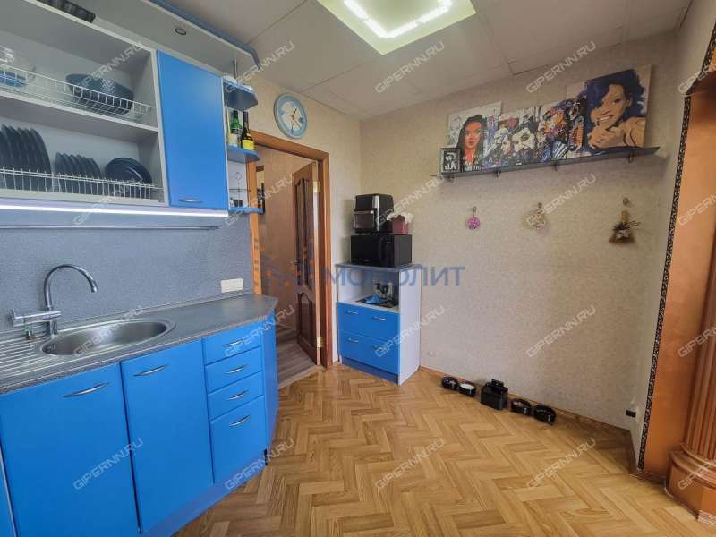 трёхкомнатная квартира на проспекте Ильича дом 39