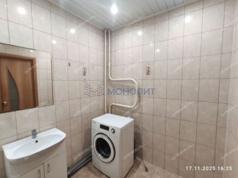 3-komnatnaya-ul-rodionova-d-29 фото