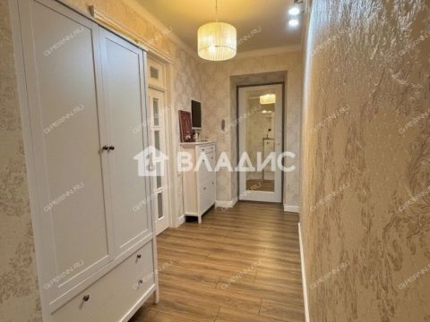 3-komnatnaya-ul-vatutina-d-10 фото
