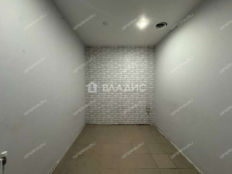 здание под офис, торговую площадь на Большей Печёрской улице