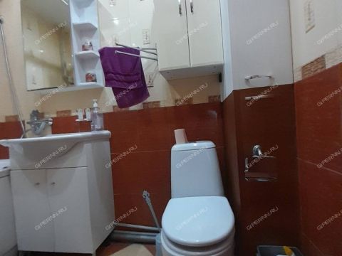 2-komnatnaya-ul-verhnepecherskaya-d-12-k1 фото