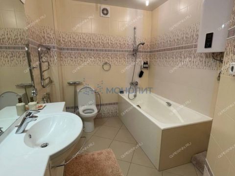 4-komnatnaya-ul-nesterova-d-33 фото