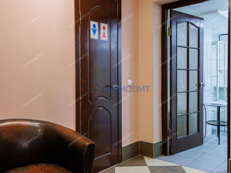 помещение под недвижимость под медицинские учреждения, недвижимость под салоны красоты на улице Героя Юрия Смирнова