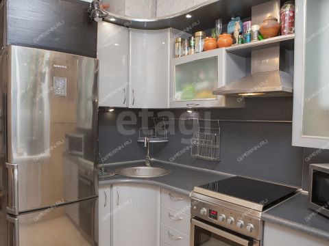 1-komnatnaya-ul-raduzhnaya-d-4a фото