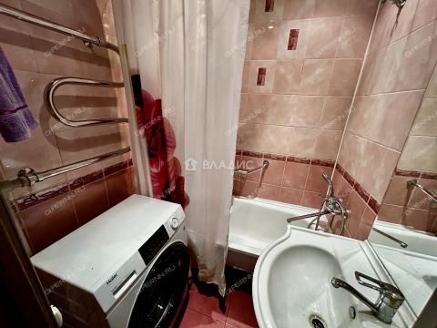 3-komnatnaya-b-r-zarechnyy-d-9 фото