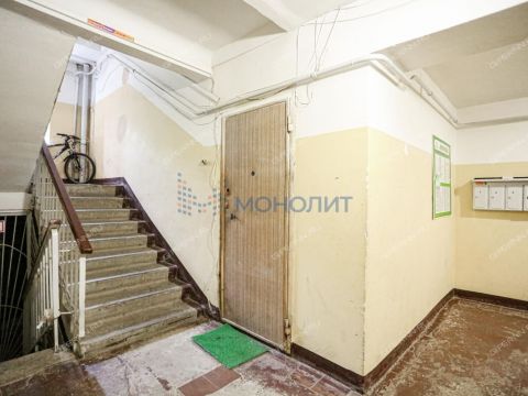 3-komnatnaya-ul-cvetochnaya-d-5 фото