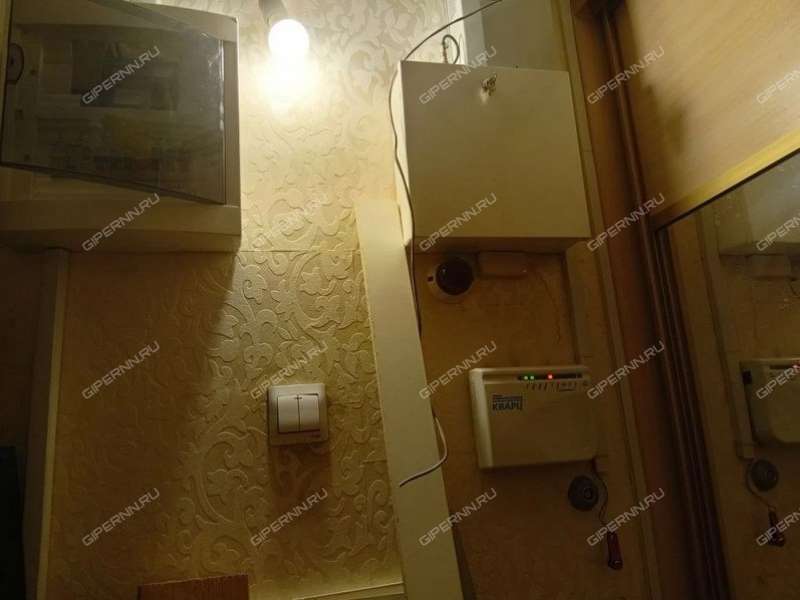 помещение под торговую площадь на улице Бекетова