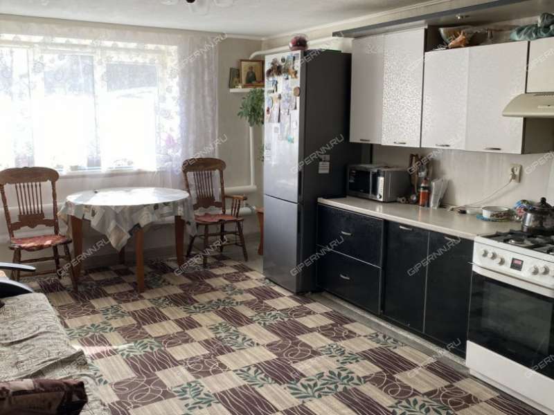 дом на улице Ленина село Работки