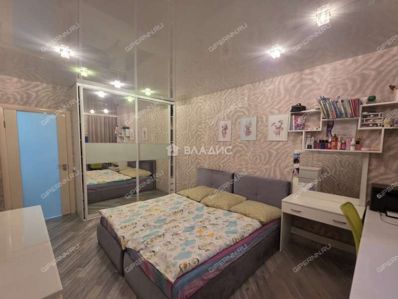 трёхкомнатная квартира на Белозерской улице дом 4