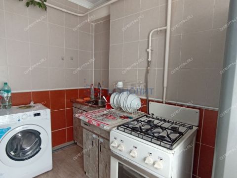 2-komnatnaya-ul-strokina-d-6 фото