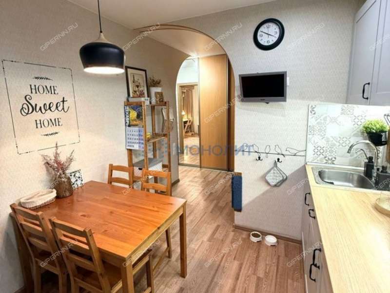 двухкомнатная квартира на Комсомольской улице дом 13