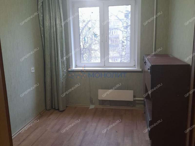 четырёхкомнатная квартира на бульваре 60-летия Октября дом 12