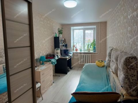 2-komnatnaya-ul-melnikova-pecherskogo-d-8 фото