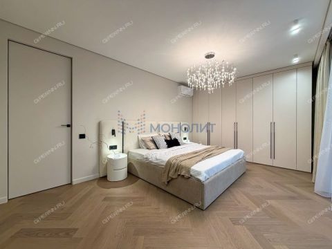 4-komnatnaya-pl-sennaya-d-1 фото