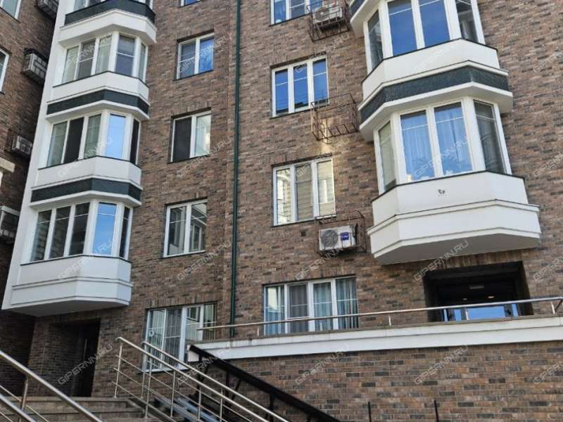 однокомнатная квартира на улице Соревнования дом 3