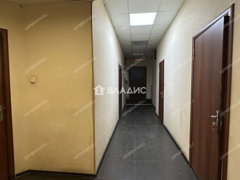 здание под офис, торговую площадь на улице Новые Пески