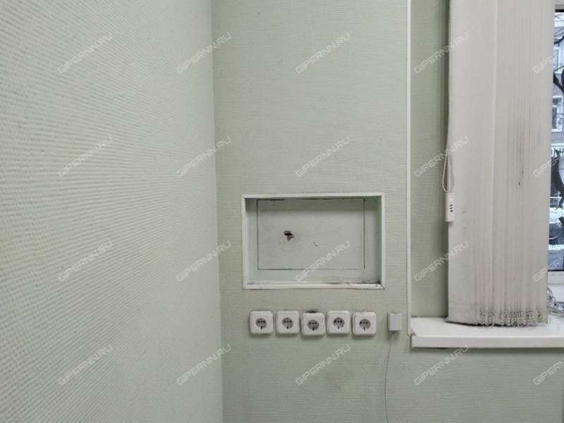 помещение под торговую площадь на Максима Горького ул., д.52