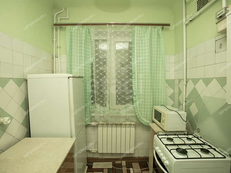 трёхкомнатная квартира на улице Страж Революции дом 23