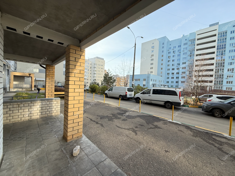 трёхкомнатная квартира на Деловой улице дом 22 к2