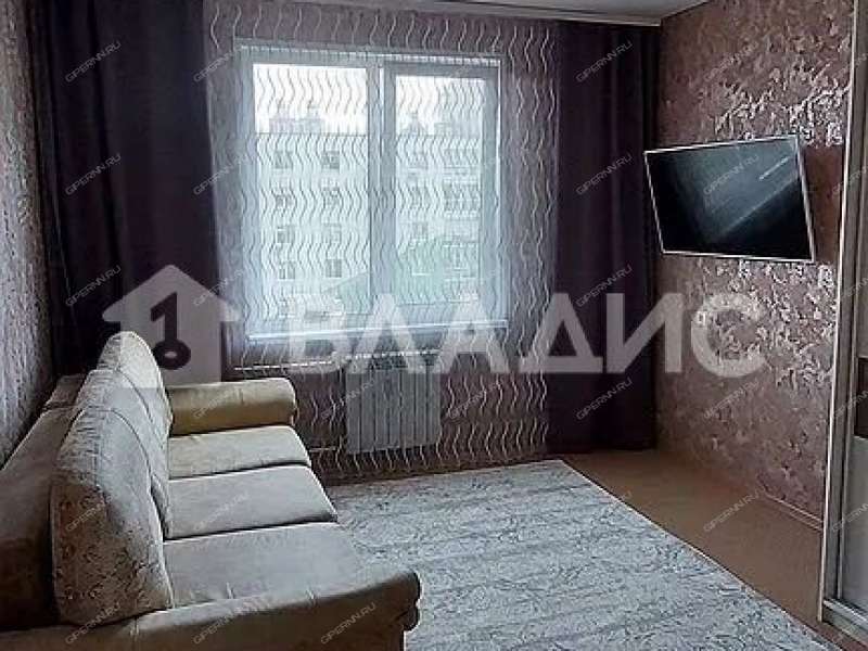 однокомнатная квартира на Бурнаковской улице дом 63