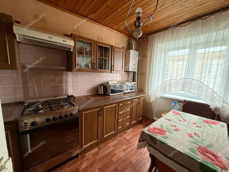 трёхкомнатная квартира на Большой Покровской улице дом 58