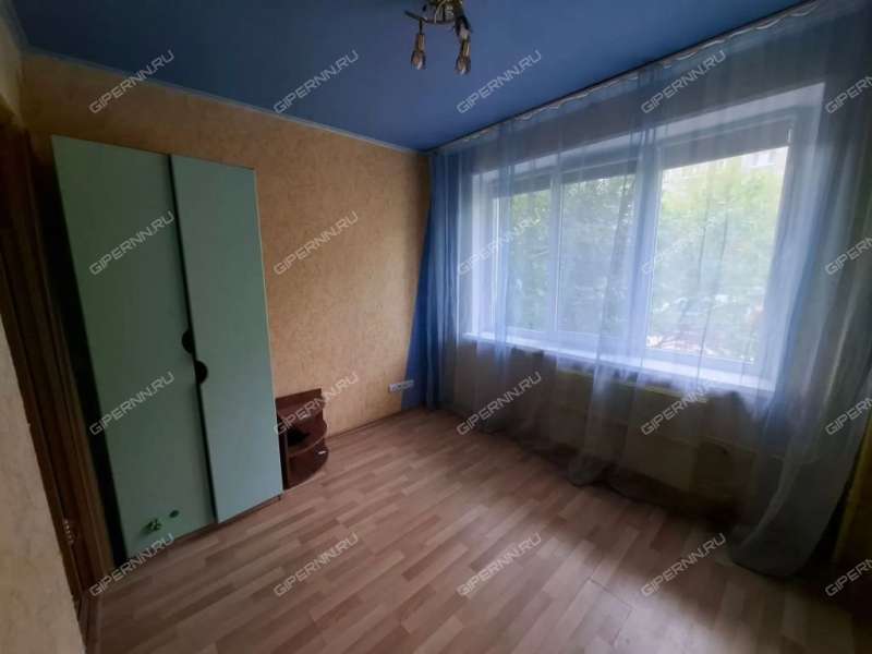 трёхкомнатная квартира на улице Челюскинцев дом 19