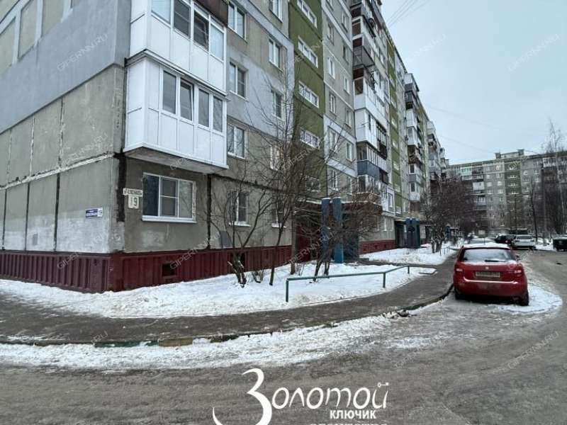 трёхкомнатная квартира на улице Челюскинцев дом 19