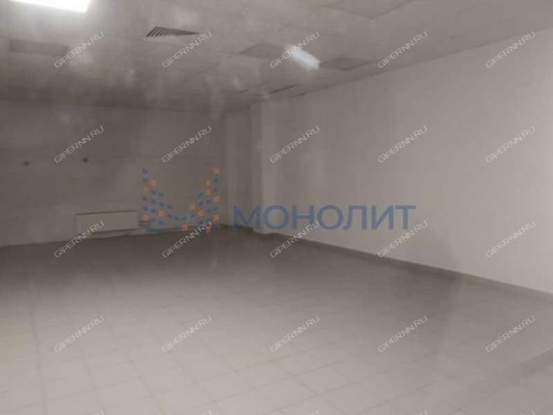 помещение под торговую площадь, недвижимость под салоны красоты на Народной улице